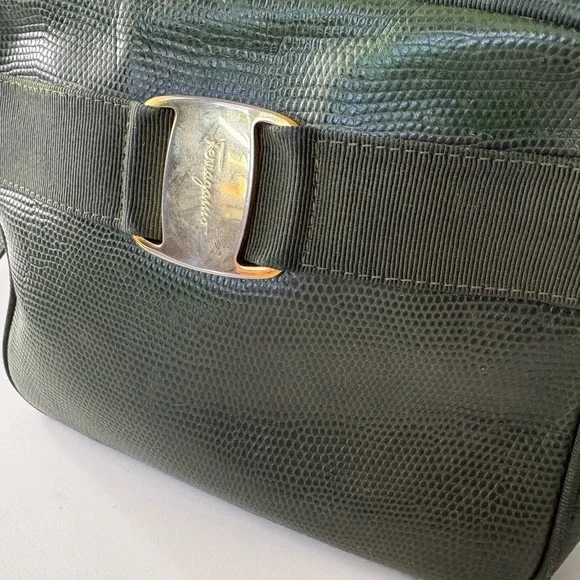 Vintage Salvatore Ferragamo Green Lizard Embossed Leather Vara Bow Crossbody Bag - Picture 4 of 7